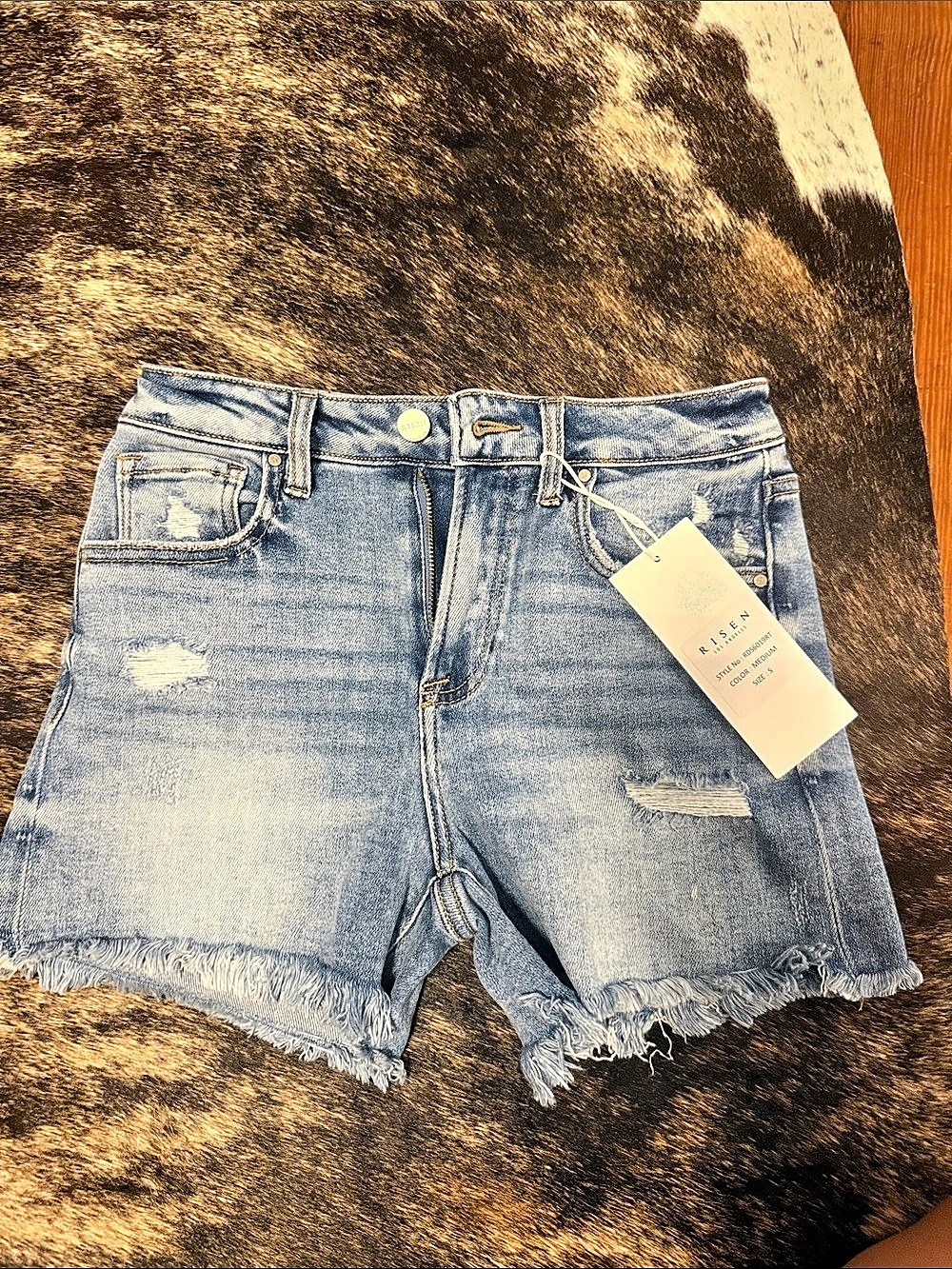 Risen Distressed Jean Shorts in Blue Size Small NWT